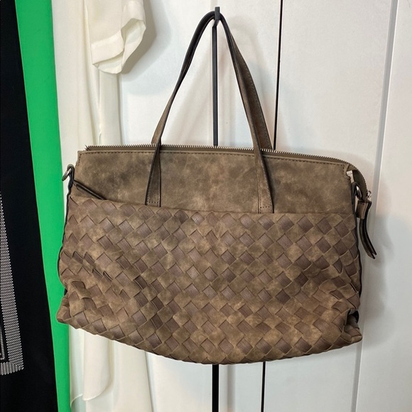 Gerry Weber | Woven Tan Brown Suede Looking Handbag - multi pocket - Picture 1 of 7